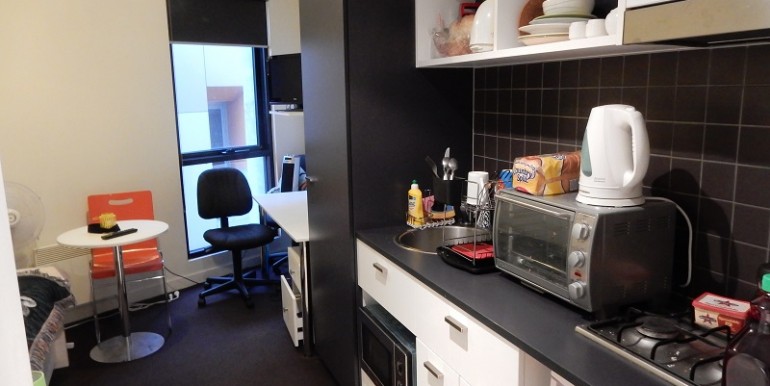 MAIN 608 kitchenliving